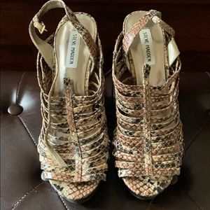Steve Madden platform sandals